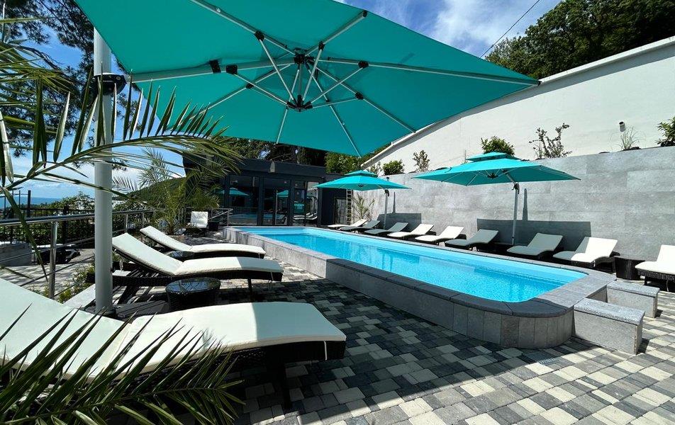 RentaSfera Ashe Platinum 0*