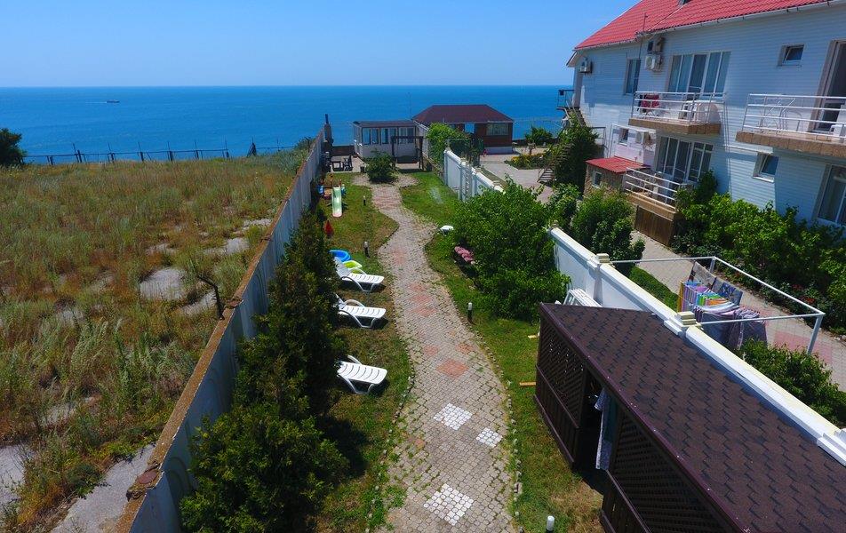 На Набережной (Анапа) 0*