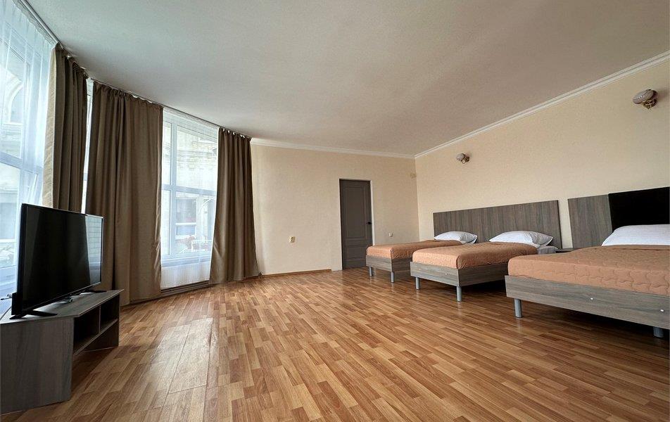 Come Inn на Кленовой 0*