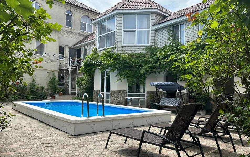 Come Inn на Кленовой 0*