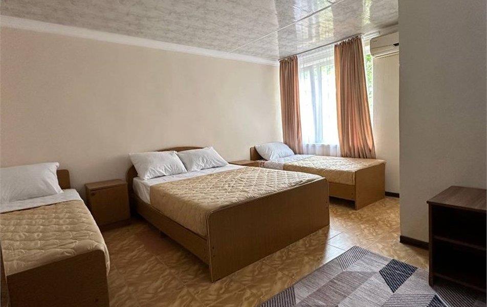 Come Inn на Кленовой 0*