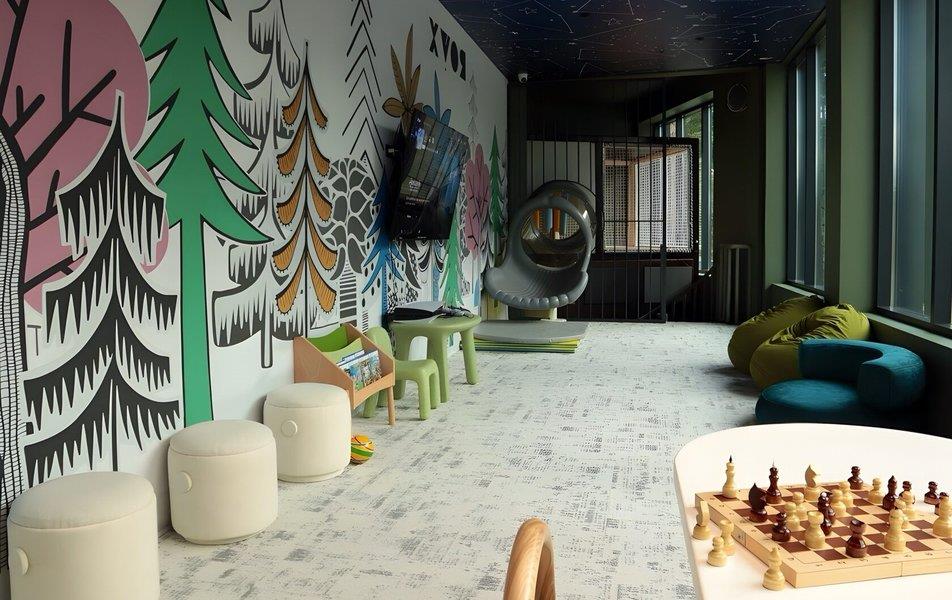 Хвоя в горах 5*