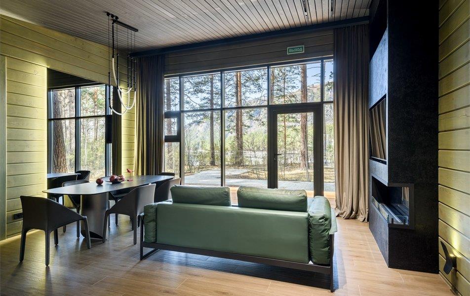 Хвоя в горах 5*