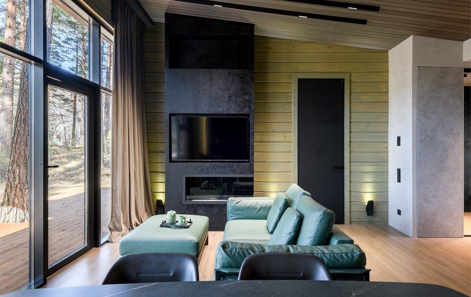 Хвоя в горах 5*