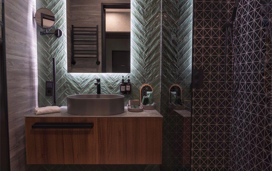 Хвоя в горах 5*