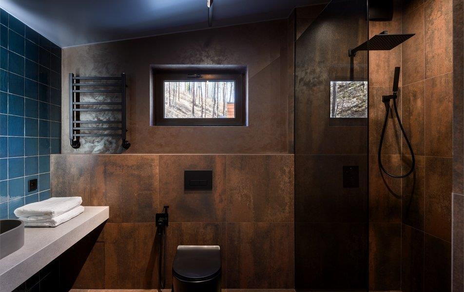 Хвоя в горах 5*