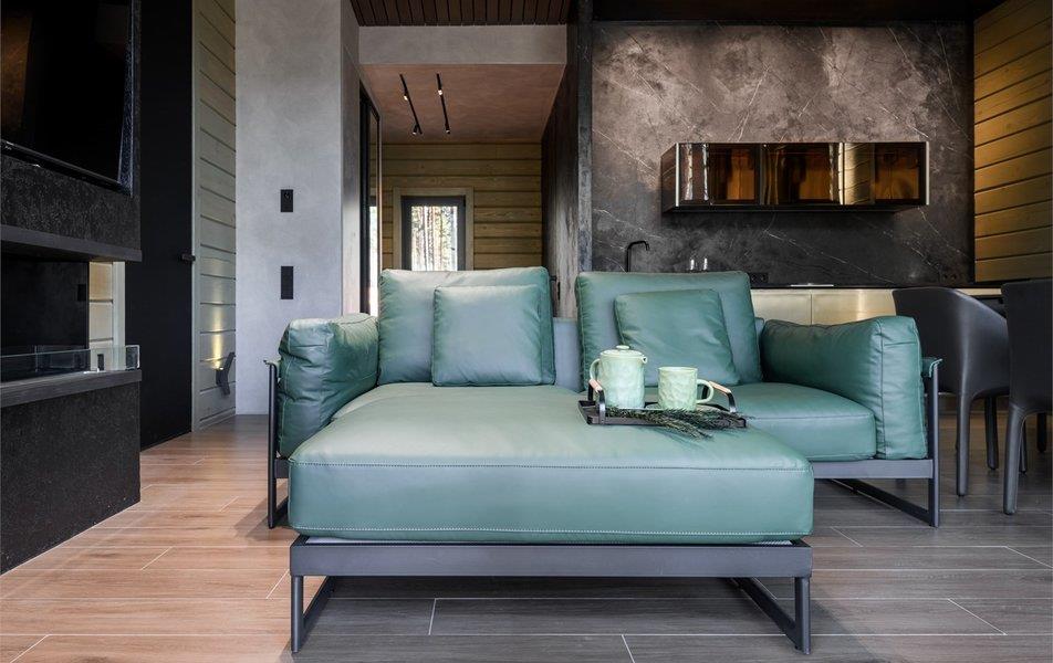 Хвоя в горах 5*