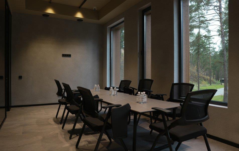 Хвоя в горах 5*