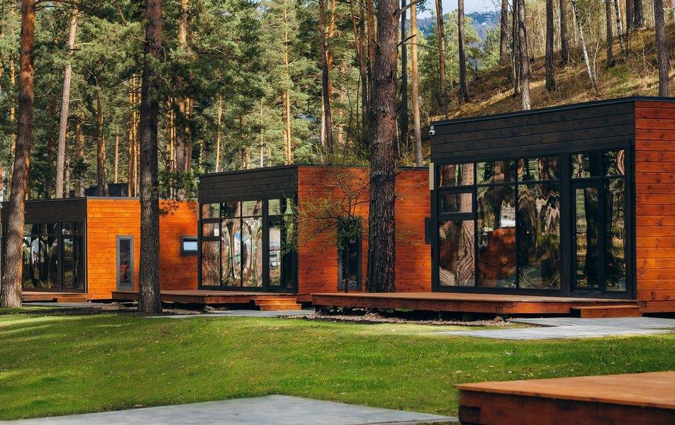 Хвоя в горах 5*