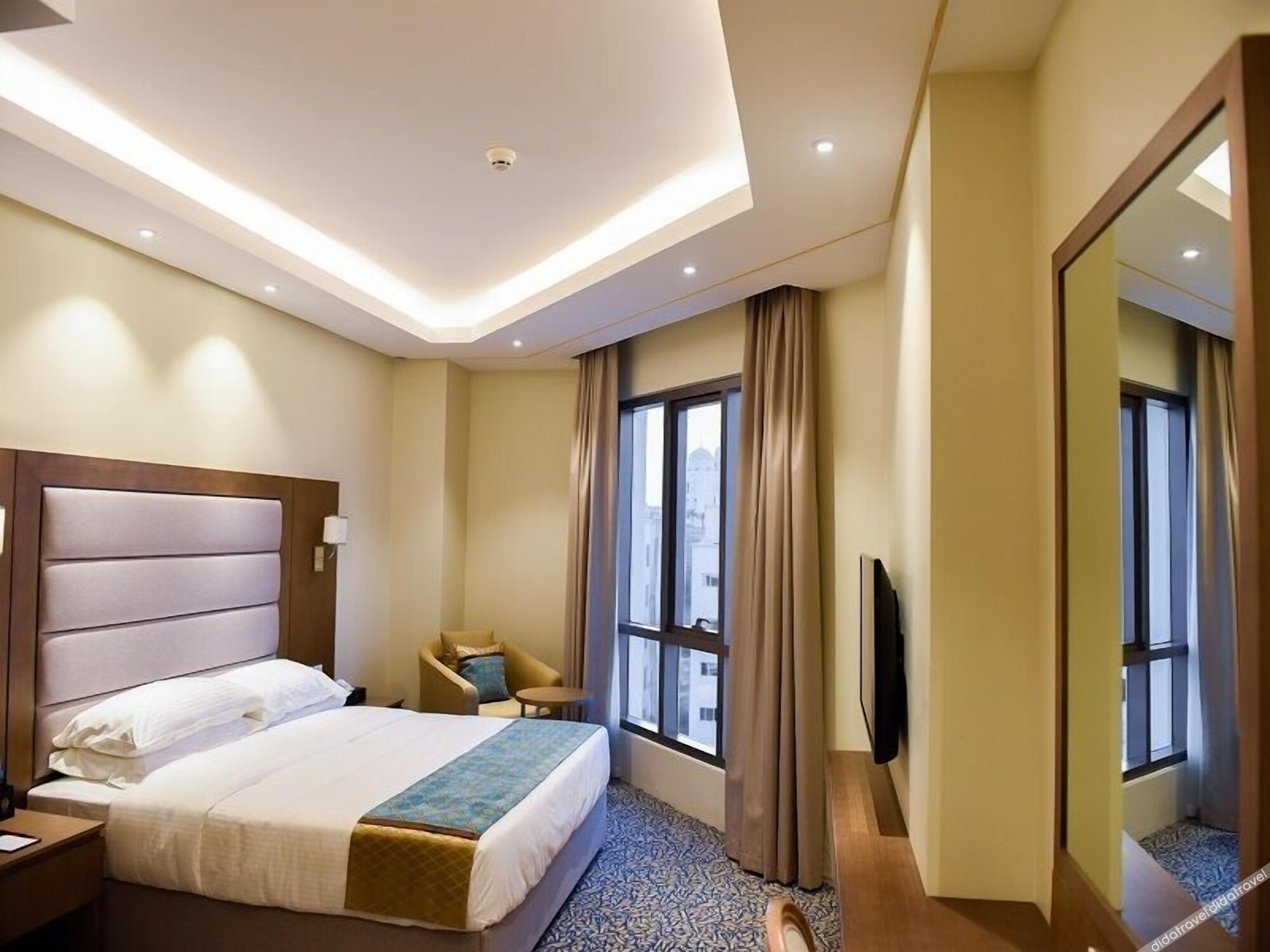 Rozana 3*