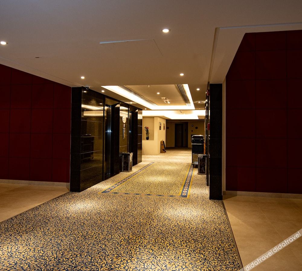 Rozana 3*
