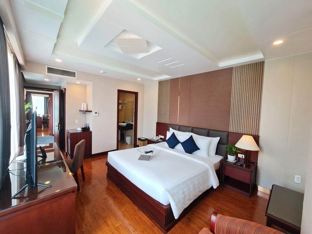 Kin Hotel Thi Sach 4*
