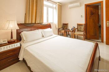 Kin Hotel Thai Van Lung 4*