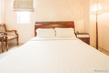 Kin Hotel Thai Van Lung 4*