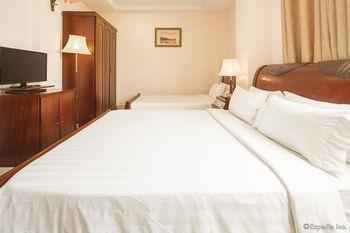 Kin Hotel Thai Van Lung 4*