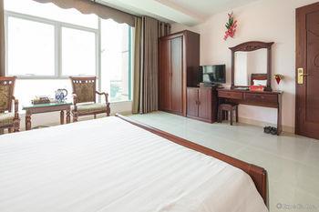 Kin Hotel Thai Van Lung 4*