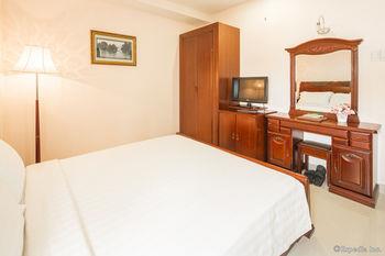 Kin Hotel Thai Van Lung 4*