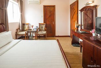 Kin Hotel Thai Van Lung 4*