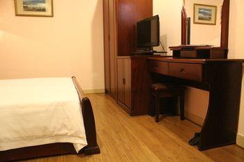 Kin Hotel Thai Van Lung 4*