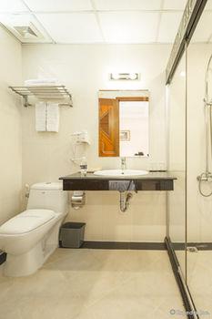Kin Hotel Thai Van Lung 4*