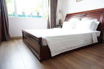 Kin Hotel Thai Van Lung 4*