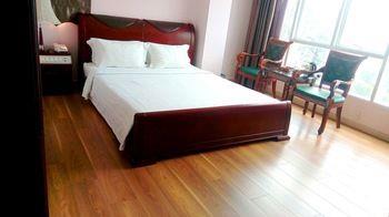 Kin Hotel Thai Van Lung 4*