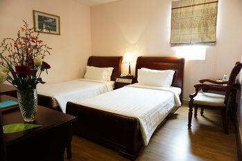 Kin Hotel Thai Van Lung 4*