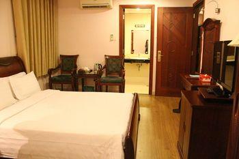 Kin Hotel Thai Van Lung 4*