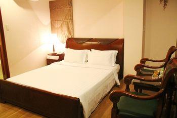 Kin Hotel Thai Van Lung 4*