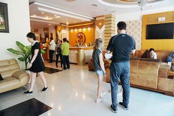 Kin Hotel Thai Van Lung 4*