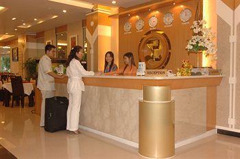 Kin Hotel Thai Van Lung 4*