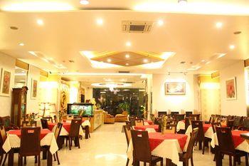 Kin Hotel Thai Van Lung 4*