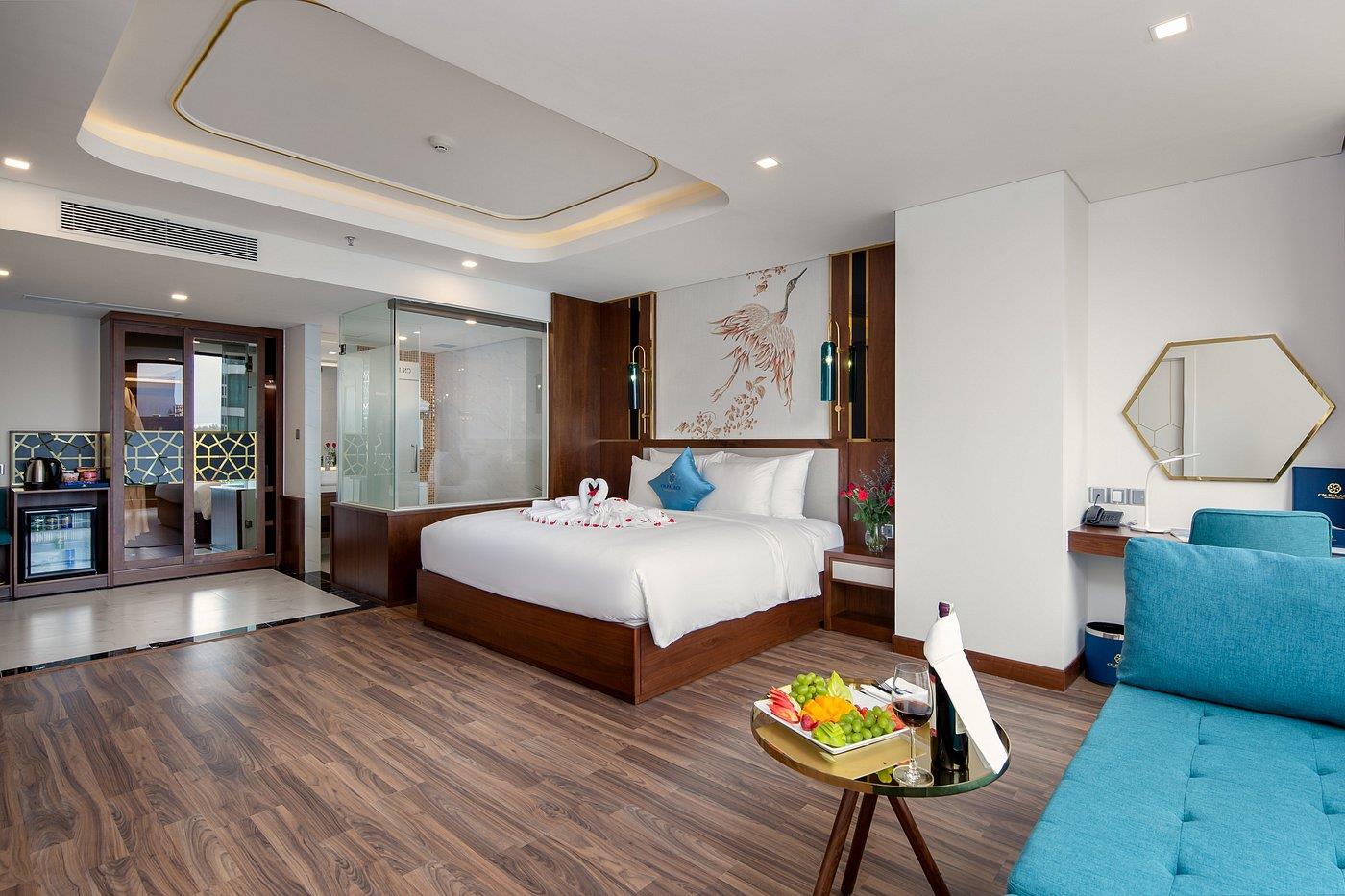 CN Palace Boutique Hotel 4*