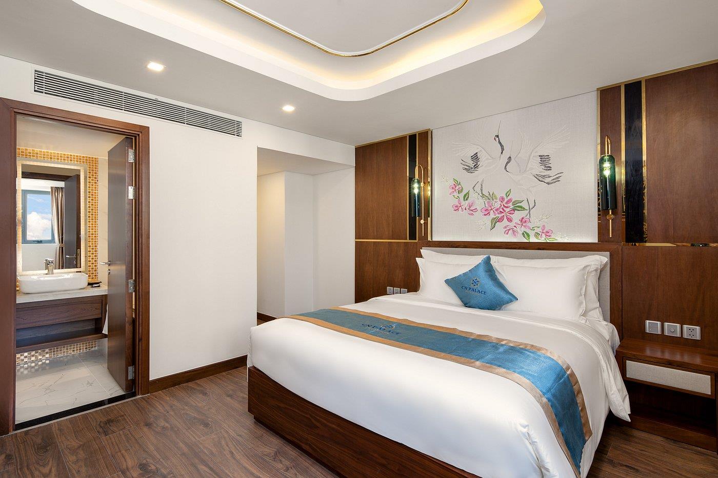 CN Palace Boutique Hotel 4*