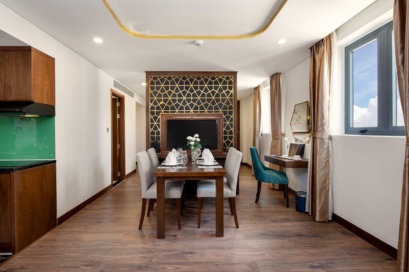 CN Palace Boutique Hotel 4*