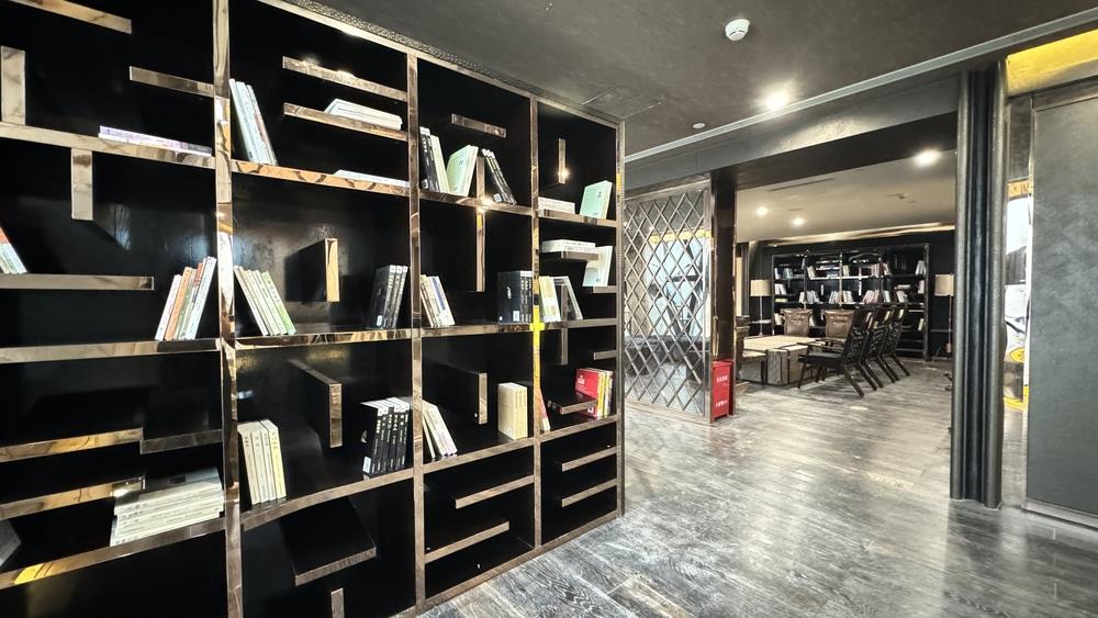 Sanya Gionee International Hotel 4*