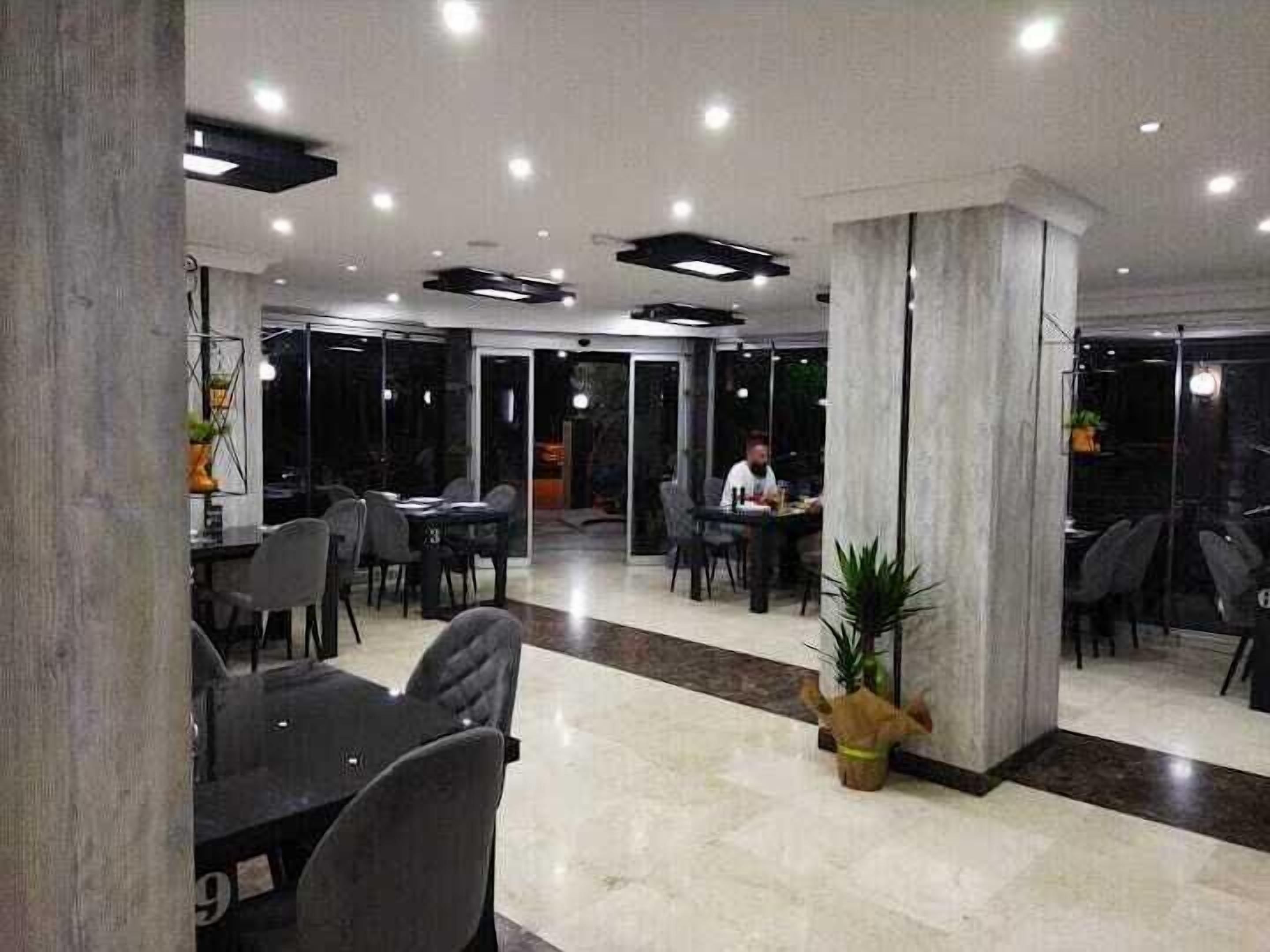 Kolibry Hotel 3*