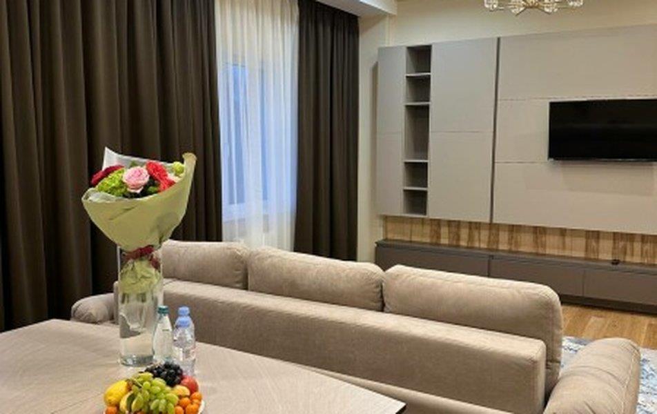 Крестовский апарт 4*