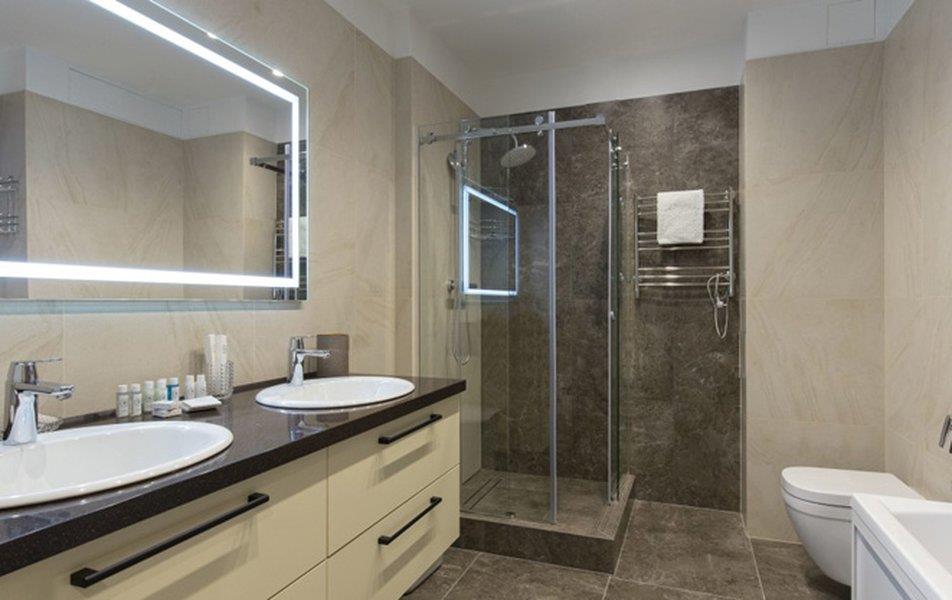 Крестовский апарт 4*