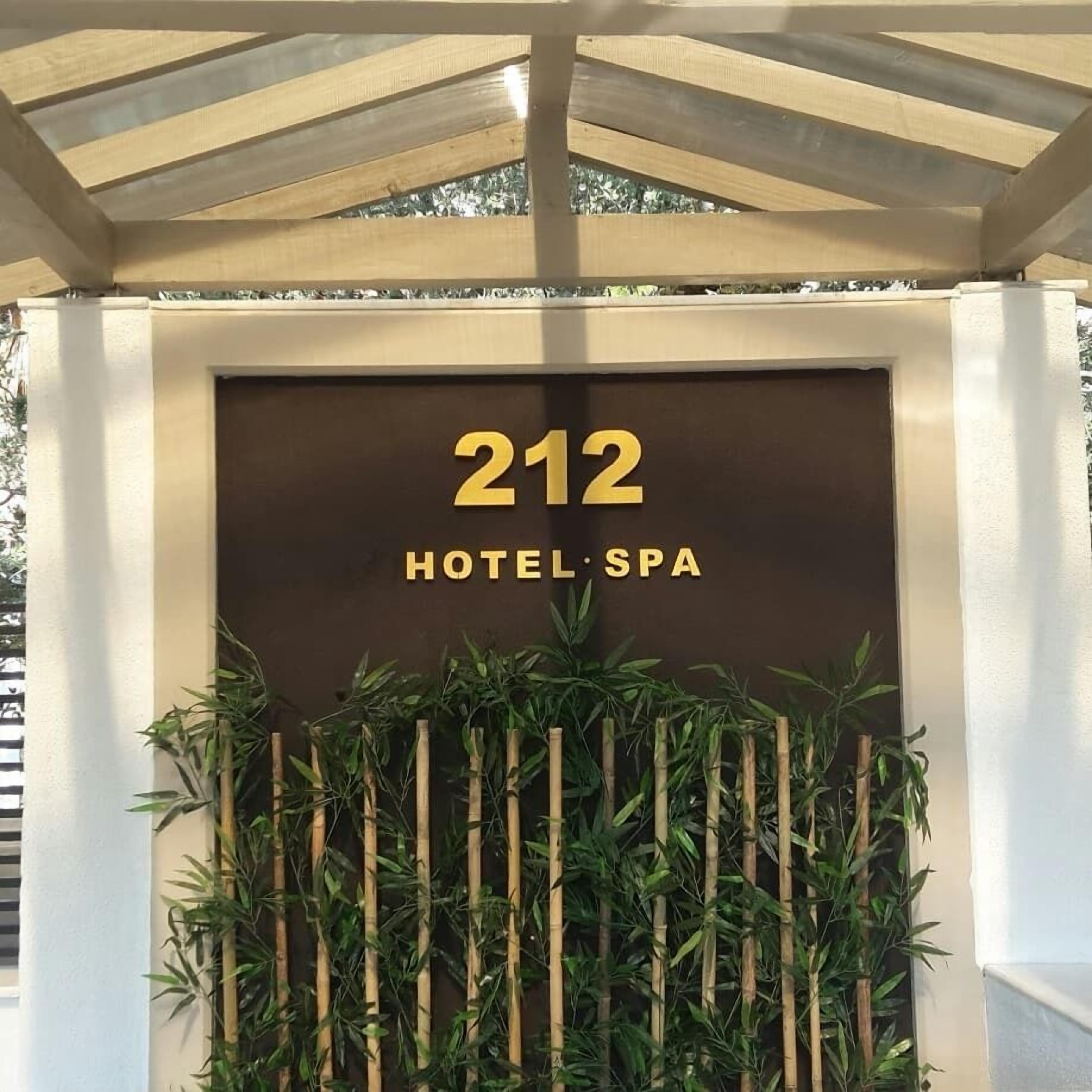 Hotel 212 Olympos 3*