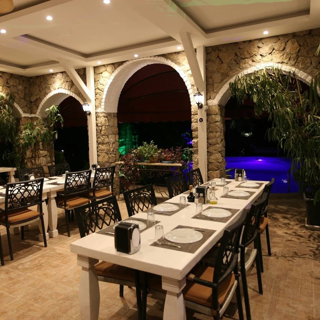 Hotel 212 Olympos 3*