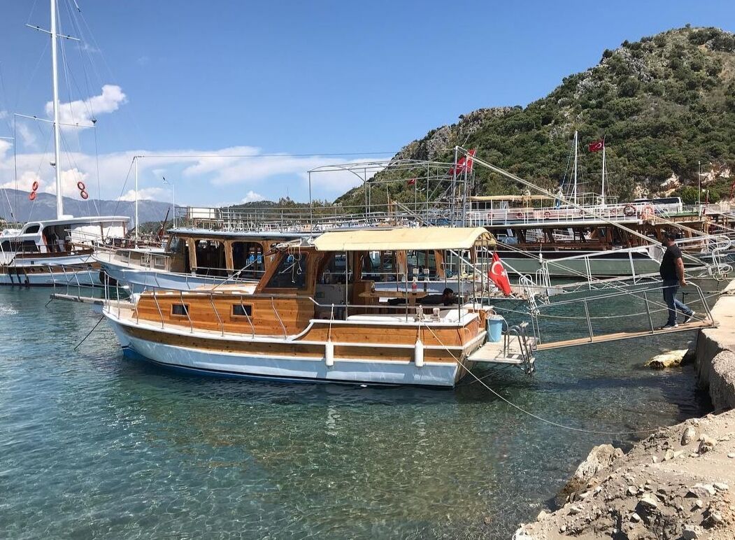 Hotel 212 Olympos 3*