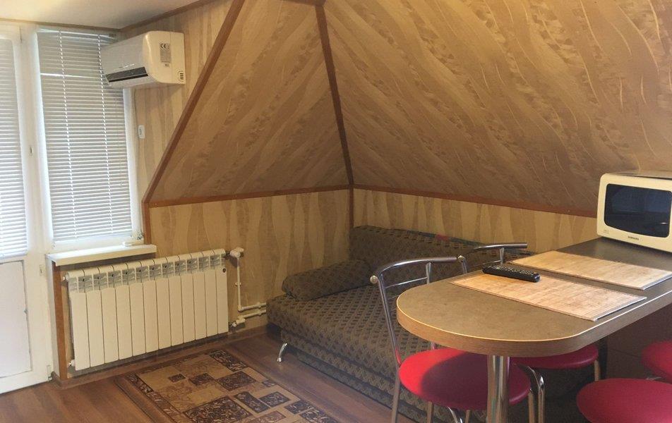 Миндальный 39 0*