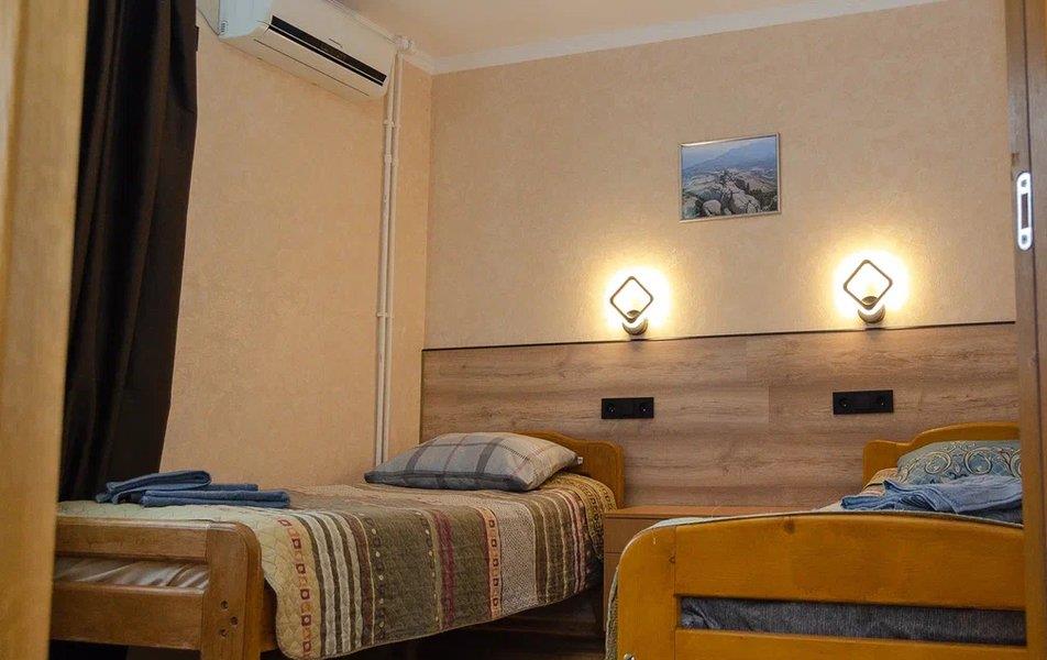 Миндальный 39 0*