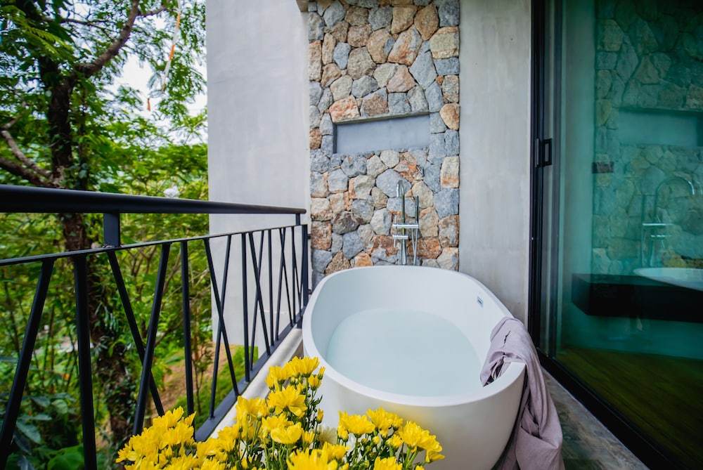 The Woods Natural Park Resort Phuket 4*