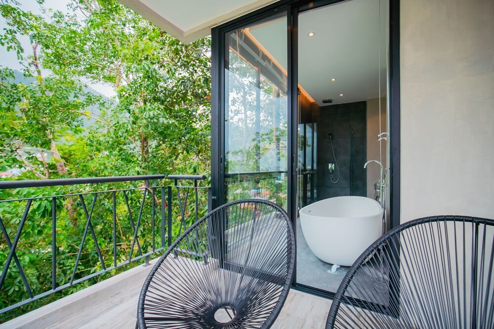 The Woods Natural Park Resort Phuket 4*