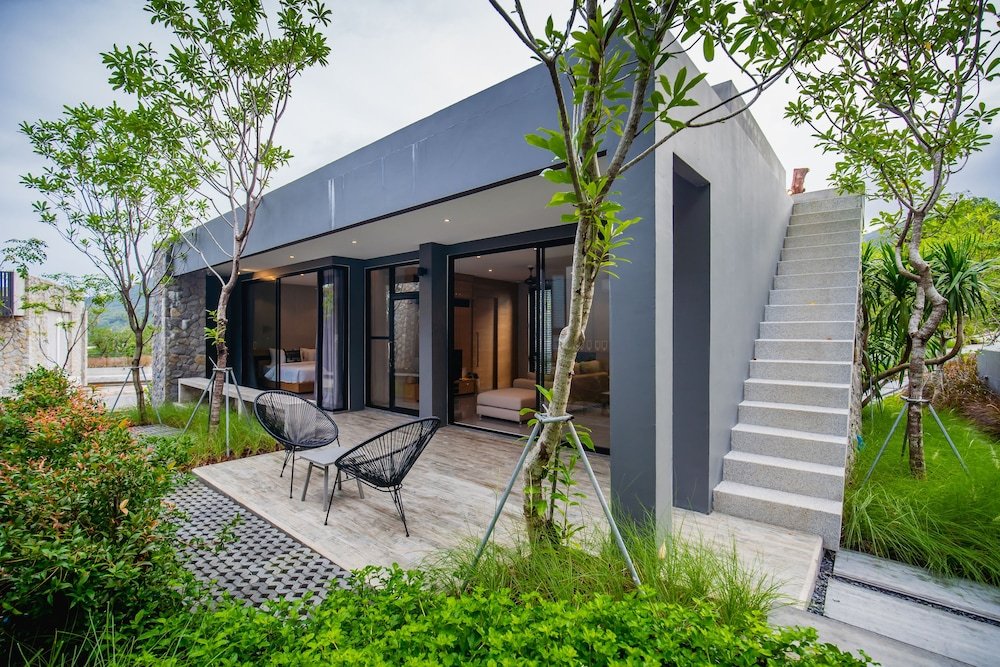 The Woods Natural Park Resort Phuket 4*