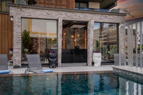Sealife Royal Suites 0*