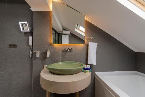 Sealife Royal Suites 0*
