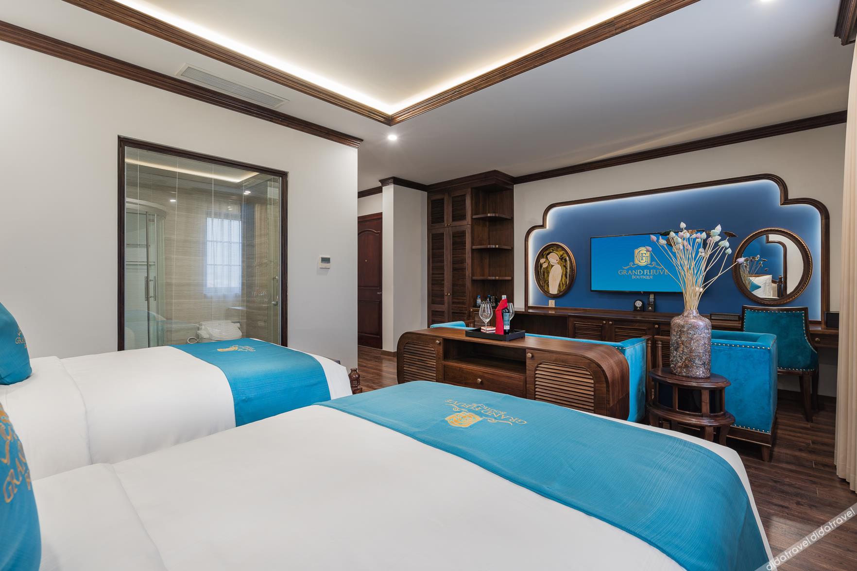 Grand Fleuve Boutique 4*